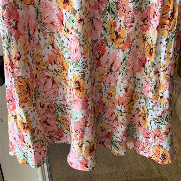 Ann Taylor Loft Sleeveless Spring/Summer Dress - Picture 4 of 12